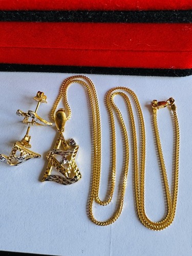 Solid New 22C 916 Real Gold Dubai Triangle Shape Earring Necklace 20” Long 10.2g - Picture 9 of 23
