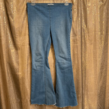 Free People We The Free Penny Pull-On Flare Jeans Light Wash Size 31