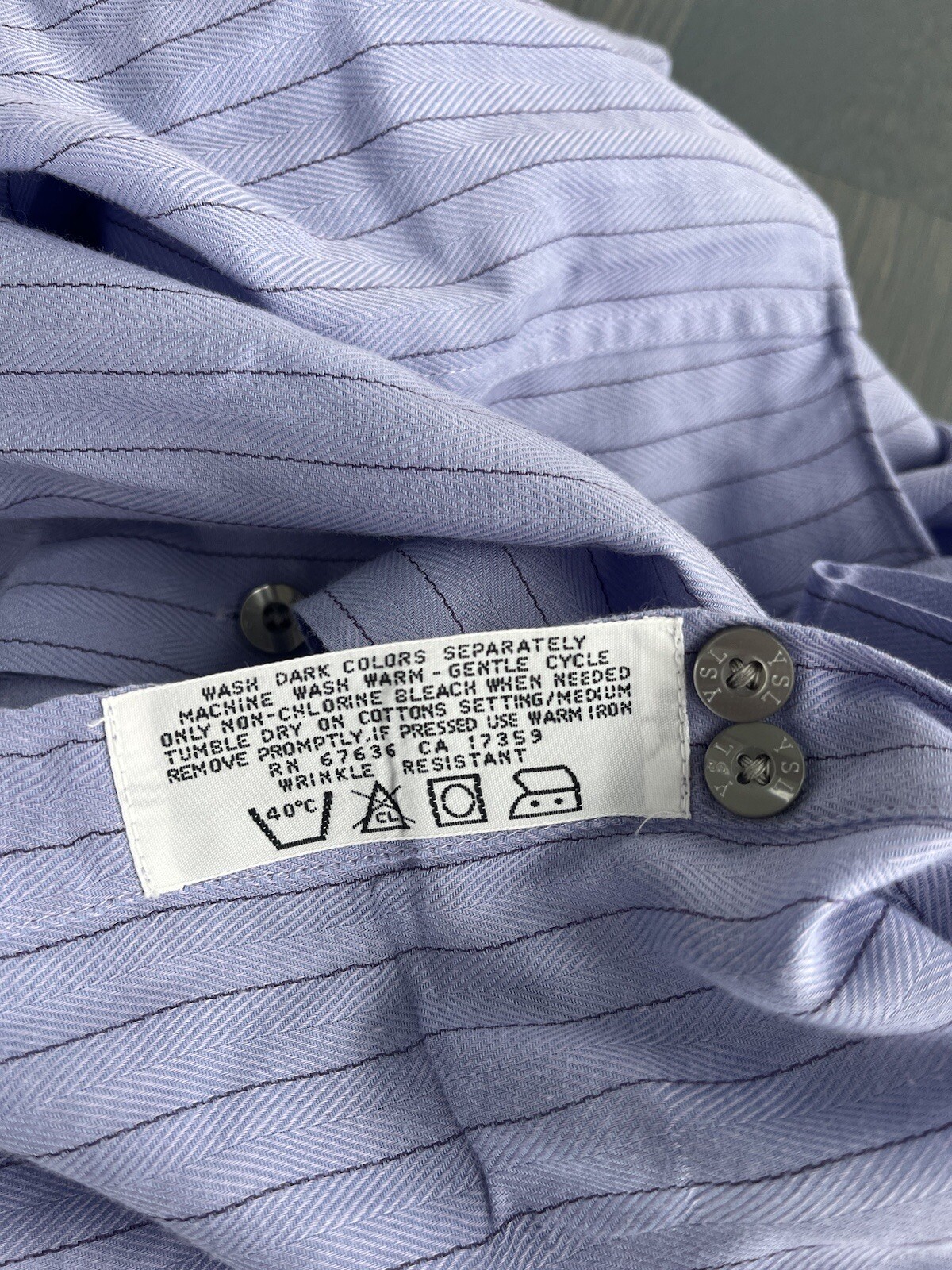 Camicia Yves Saint Laurent con bottoni taglia 16 1 2 32 33 YSL logo bottoni blu