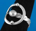 1970s - VINTAGE STERLING SILVER MODERNIST DESIGNER RING - Size 8.0