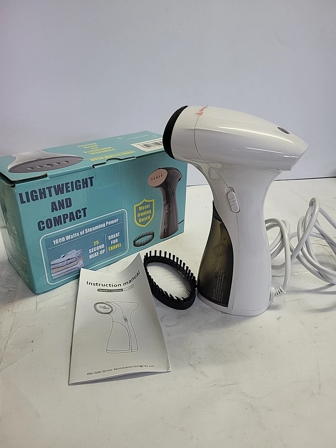 Lightweight Compact Fabric Steamer Handheld 2000W REF 1298