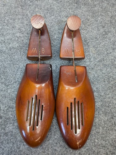 Vintage Made in Italy Wooden Shoe Trees Men’s Size 9W Wide 