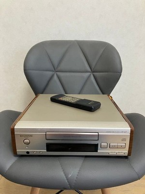 SANSUI CD-α7 CD Player Gold D/A Wandler 9W 3,0kg 1994 Audio 4Hz~20kHz ±0,5dB