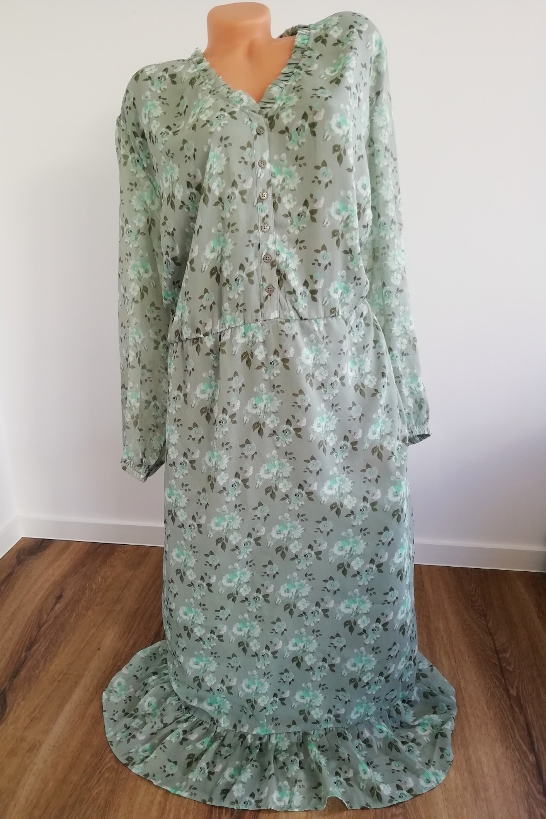 Vestido maxi de gasa Sheego talla 54-56 estampado floral verde claro - 40% de descuento