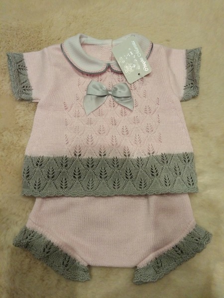 Traje bebe rosa con gris