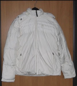 Details zu FILA Winterjacke mit Kapuze Daunen Farbe Creme-Weiss Größe 38 NEUWERTIG Details zu FILA Winterjacke mit Kapuze Daunen Farbe Creme-Weiss Größe 38 NEUWERTIG
