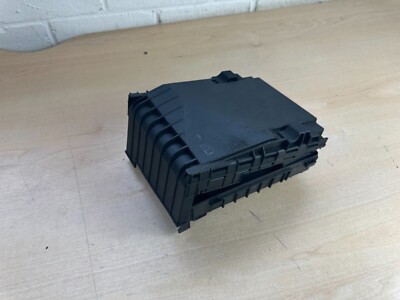 VW CADDY MAXI TDI 150 MK3 2015-20 ENGINE BAY FUSE RELAY BOX TERMINAL 1K0937125D