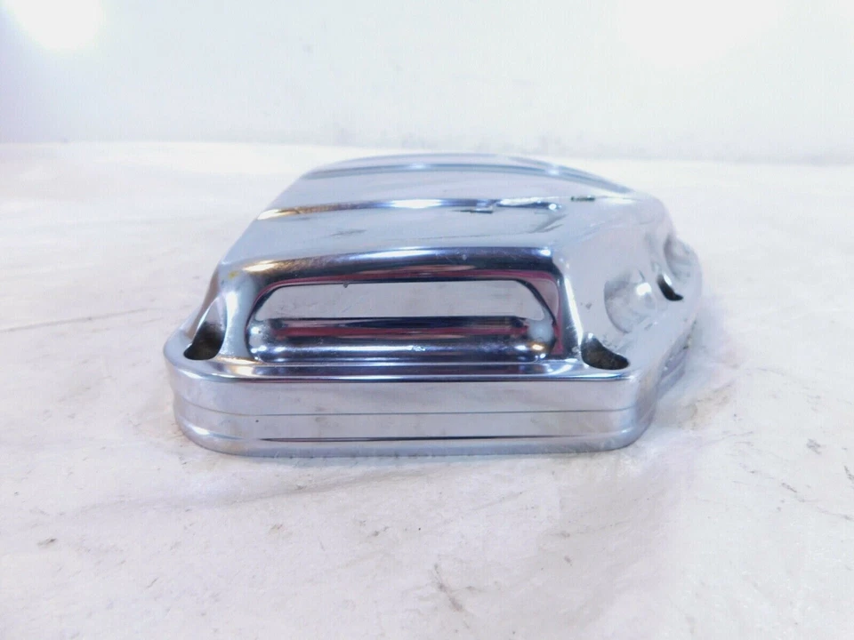 Cubierta del árbol de levas del motor derecho Harley Davidson Softail & Dyna Performance Machine Foto 2 de 4