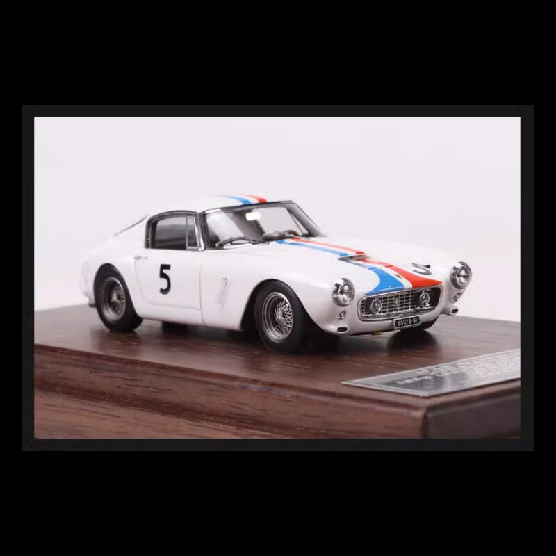 世界199台限定　フェラーリ 250GT SWB 1/64 世界199台限定 フェラーリ 250GT SWB 1/64
