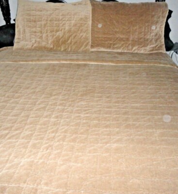 POM POM HILDE LEIAGHAT BRUSSELS VELVET TAUPE (3P) QUEEN QUILT