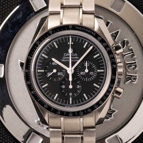 OMEGA Speedmaster Sapphire Sandwich 311.30.42.30.01.006 November 2020 Full Set