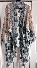 Umgee Beautiful Wrap/Kimono M/L