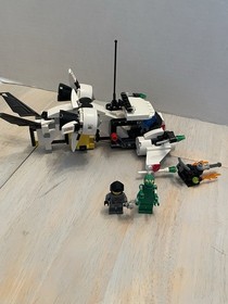 LEGO Set 5971 Space Police Gold Heist with 2 minifigures And Ship