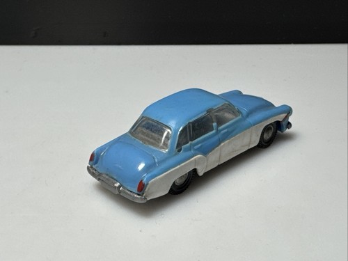 Spur H0 DDR 1:87 HAUFE Wartburg mit Defekte blau/weis für Piko Modellbahn - Bild 4 von 8