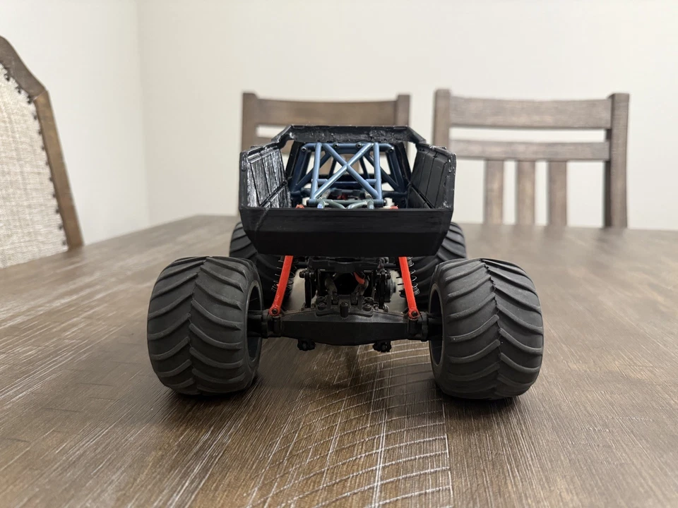 1/18 Losi Mini LMT Custom Earth Shaker / Dump Truck Body - Raw Body - PETG - Image 4 of 4