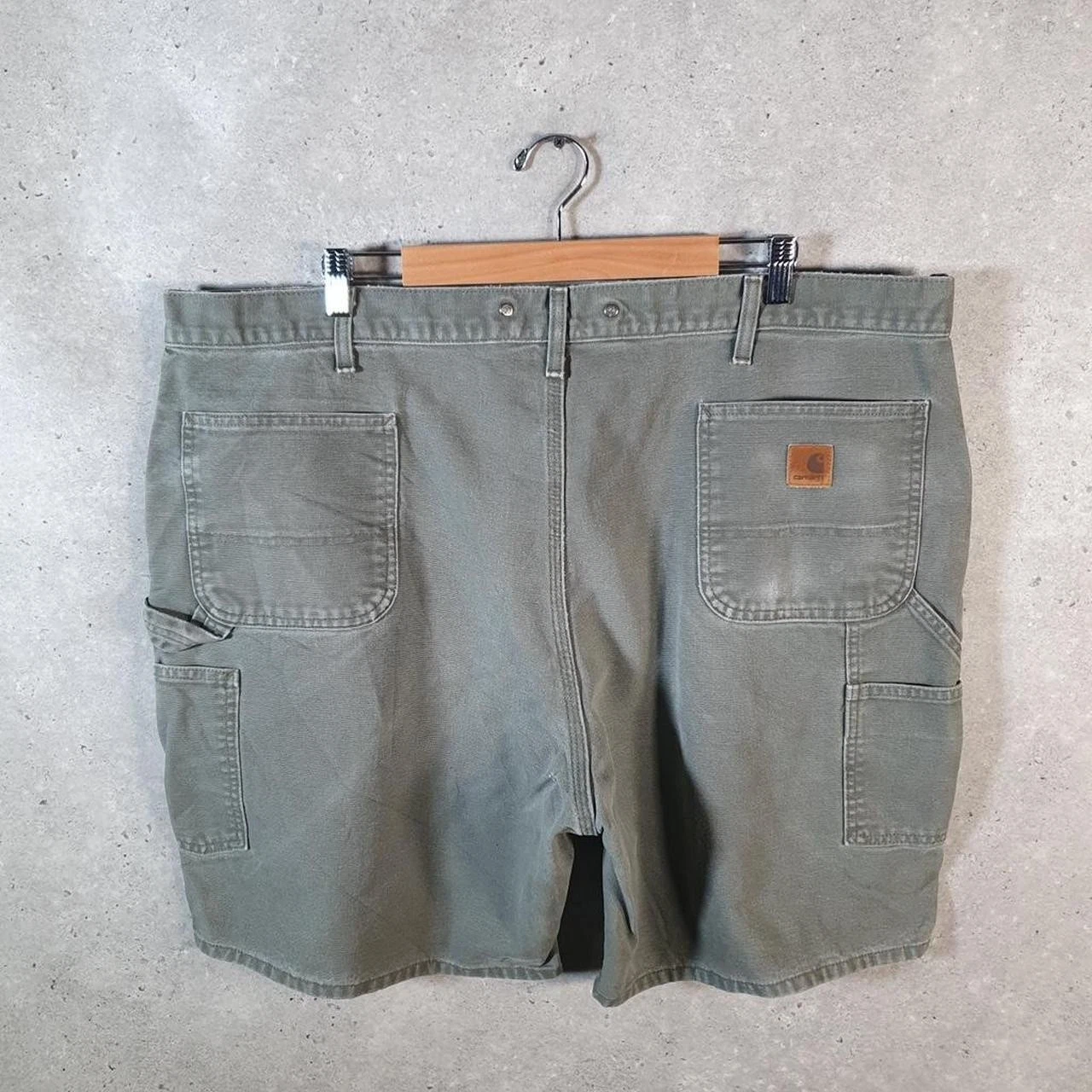 Vintage Carhartt Carpenter Shorts Men’s W44 Khaki Green Relaxed Fit Workwear USA