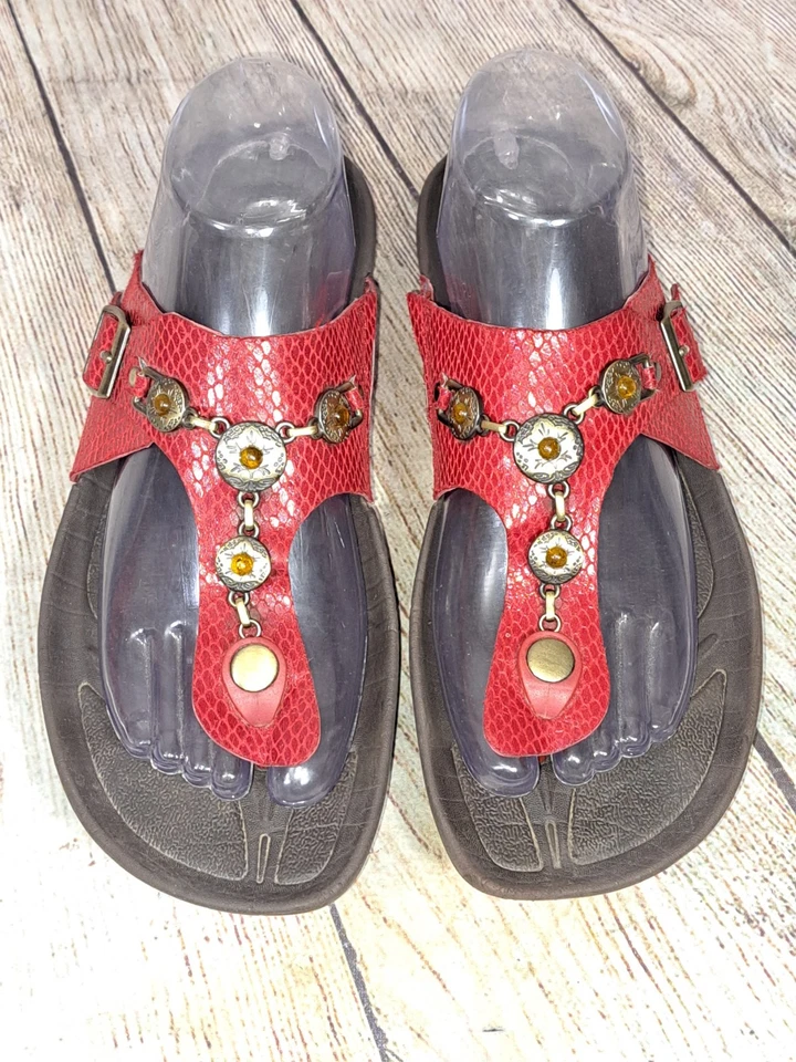 Earth Kelso Exer-Jewel 爵士红色串珠蛇印花拖鞋凉鞋 8 码 — 第 3/4 张图片