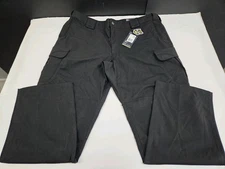 NWT 5.11 Tactical Mens Regular Fit  Ripstop Cargo Stryke Pant Black 42x32 #7830