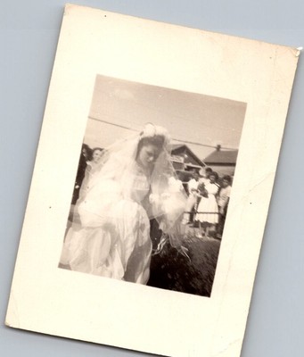 Vintage Snapshot Young Bride In Dress With Veil 1940s