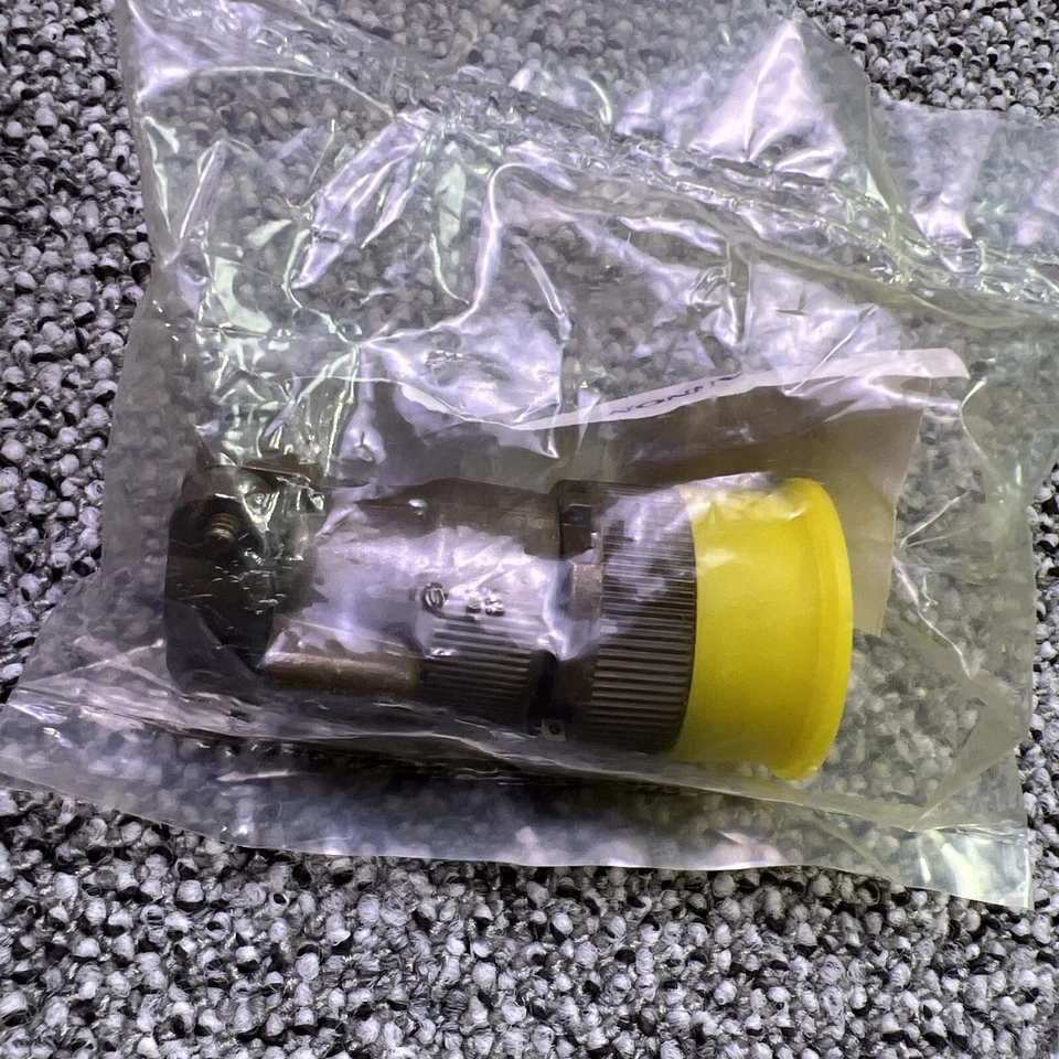 Enchufe conector circular ITT Cannon MS3106E18-1S 10 posiciones Foto 4 de 4