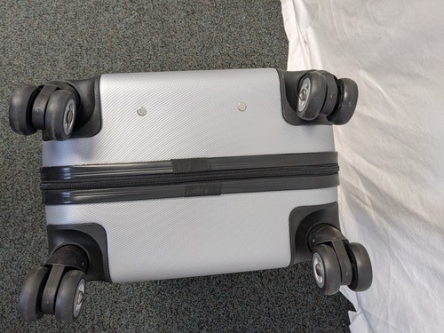 Denco PLZZL204 Silver 21" Carry-On Hardcase Spinner Luggage - Picture 6 of 12