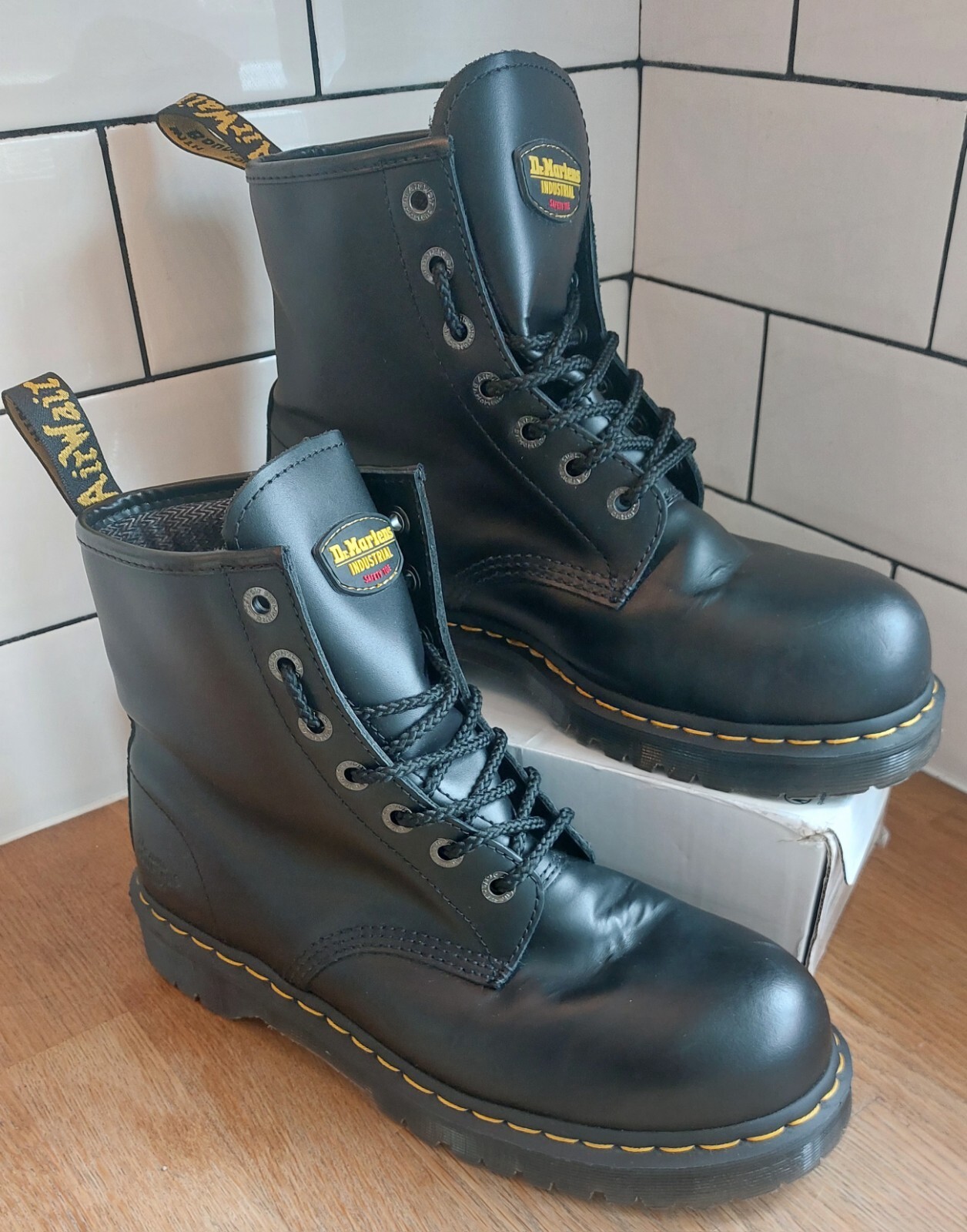 Dr Martens Doc DM Icon 7B10 SSF Steel Toe Cap Black Safety Work Boots