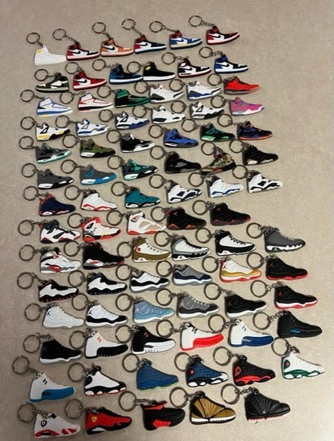 Porte clés Baskets 2D 3D Silicone   Air Jordan 1 16, Yeezy 350, 500, 750 Neuf