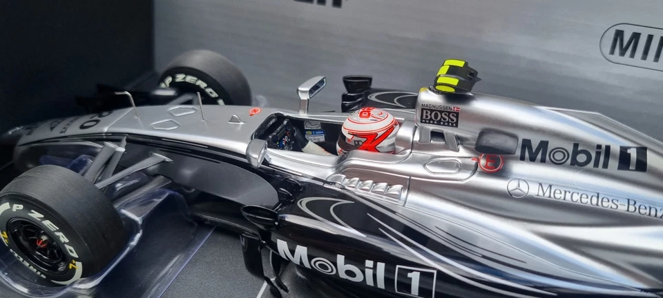 McLaren Mercedes MP4-29 K.Magnussen 2014 GP de Australia 3º 1:18 Foto 2 de 4