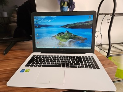 ASUS - F555L 15,6'' Laptop. i5-5200U /2,2ghz, 8 gb.DDR3, 512 gb. SSD