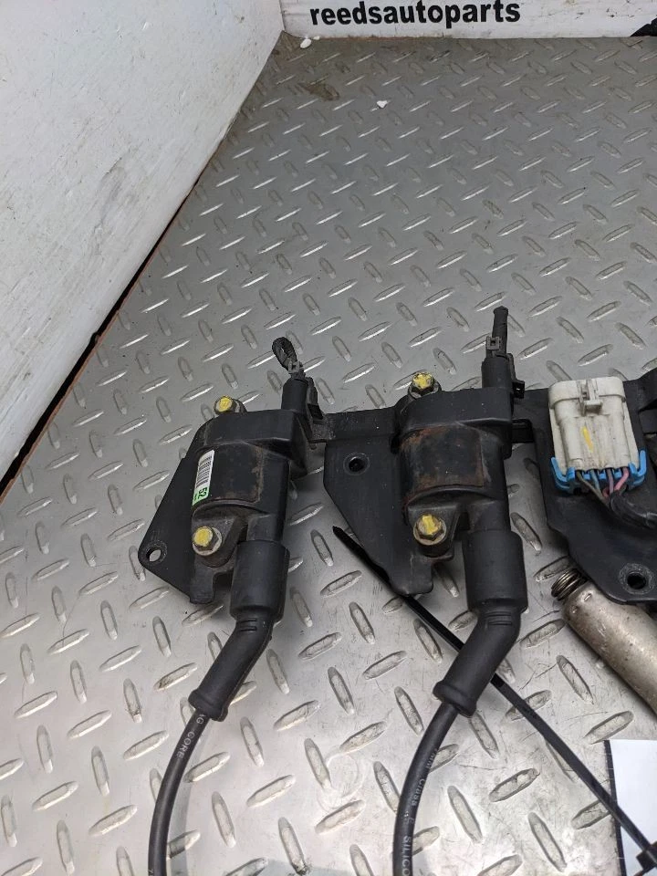 99-07 Silverado Sierra 4.8L 5.3L 6.0L LS Round Heatsink Ignition Coils S 1177695 - Image 3 of 4