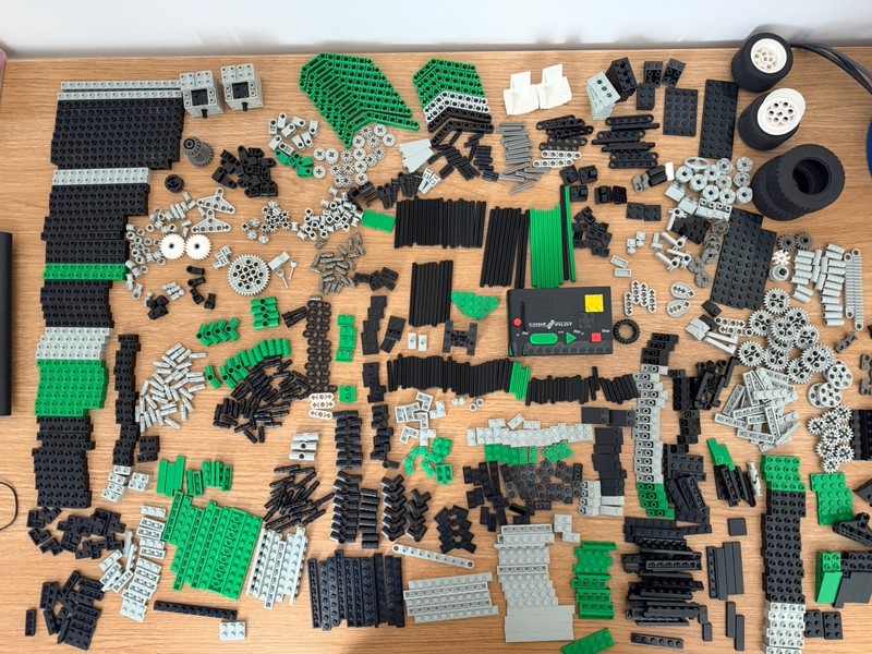 LEGO 8479 Technic Barcode Multi-Set Truck Vintage 1990s 95% Complete