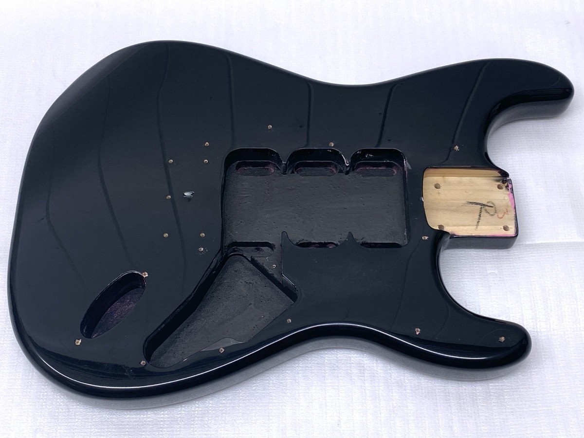 ✨未使用✨Fender Squier Stratocaster Black Amazon.com: Fender Squier Debut Series Stratocaster Electric