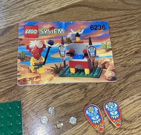 LEGO King Kahuka 6236 Islanders Pirates Complete Set w/ Minifigure Instructions