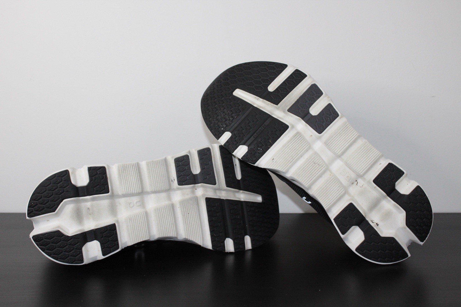 On Cloudrunner 2 Eclipse Black Running Shoes 3ME1… - image 8