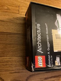 New - LEGO Architecture: Solomon R. Guggenheim Museum (21035) NEW Damaged Box