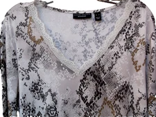 💥💎 SUSAN GRAVER Weekend💎💥 Long Sleeve Animal Print Tunic Top Lace Stretch XL