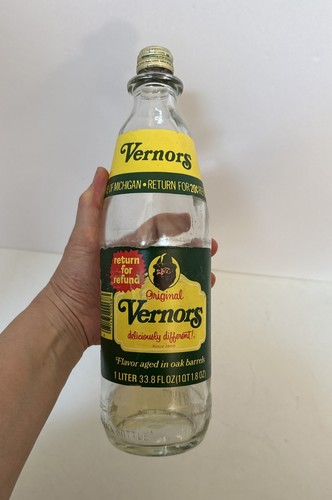 Vintage VERNORS Soda Pop 1 Liter Empty Bottle Screw Top Paper Label 1979? - Picture 11 of 11