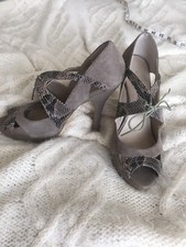 Autograph UK Pumps Size 7