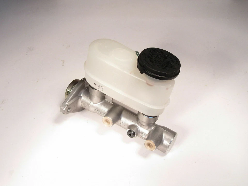Cilindro maestro de freno para Nissan Pulsar NX y Sentra Bendix marca 12044 Foto 2 de 2
