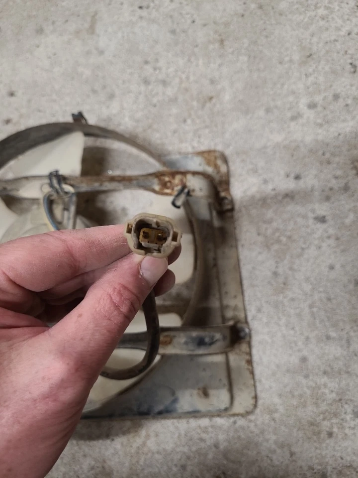 Ventilador Subaru GL 1988-89 Mitsuba 5243/280 Foto 4 de 4