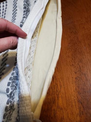 Pottery barn Pillow Cover Grey White 19.5" x 19.5" Zipper - Picture 4 of 5