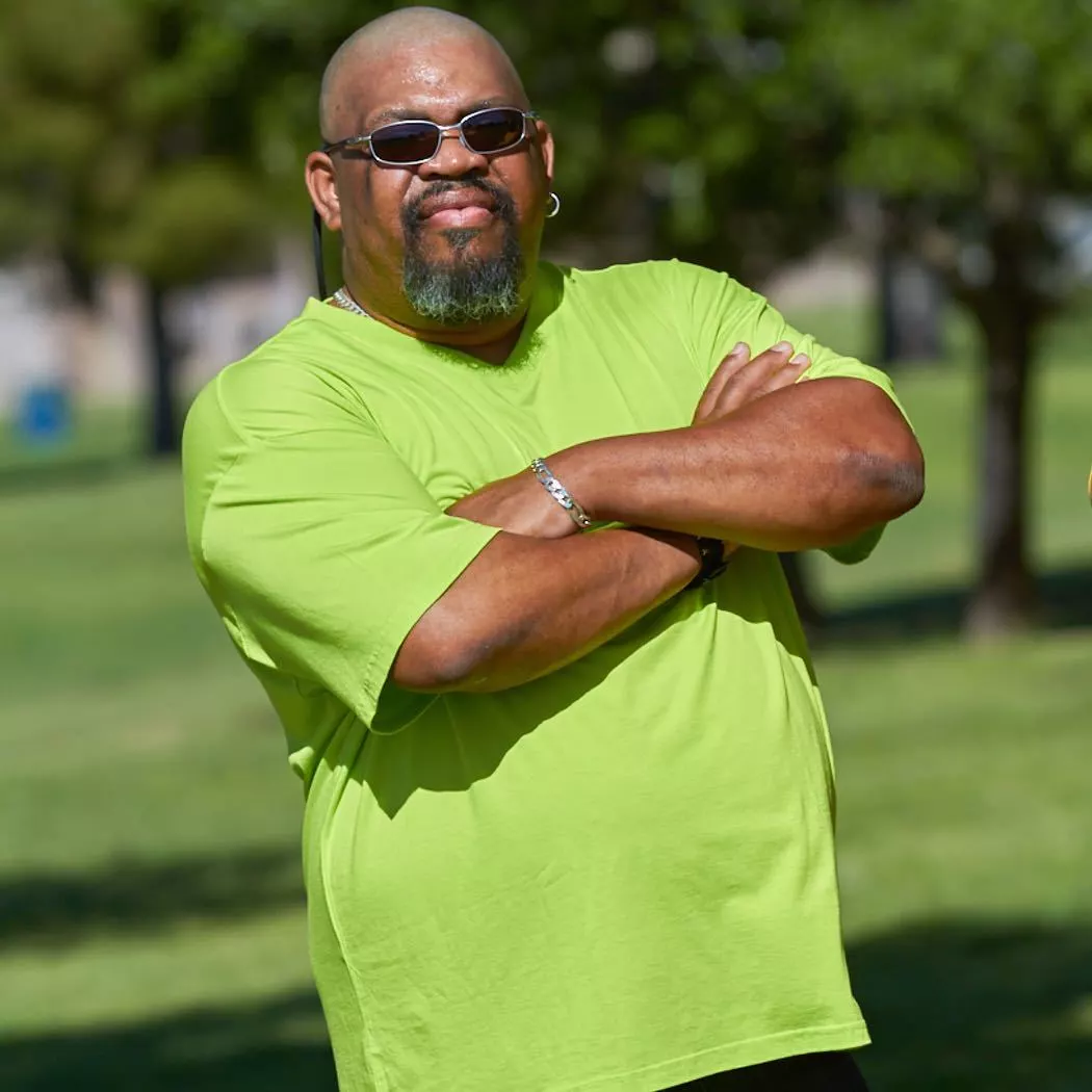 8xl shirt store