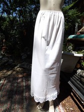 VTG JC PENNEY WOMEN'S BLUSH/WHITE ANTI-STAT LONG NYLON LACE SISSY HALF SLIP M