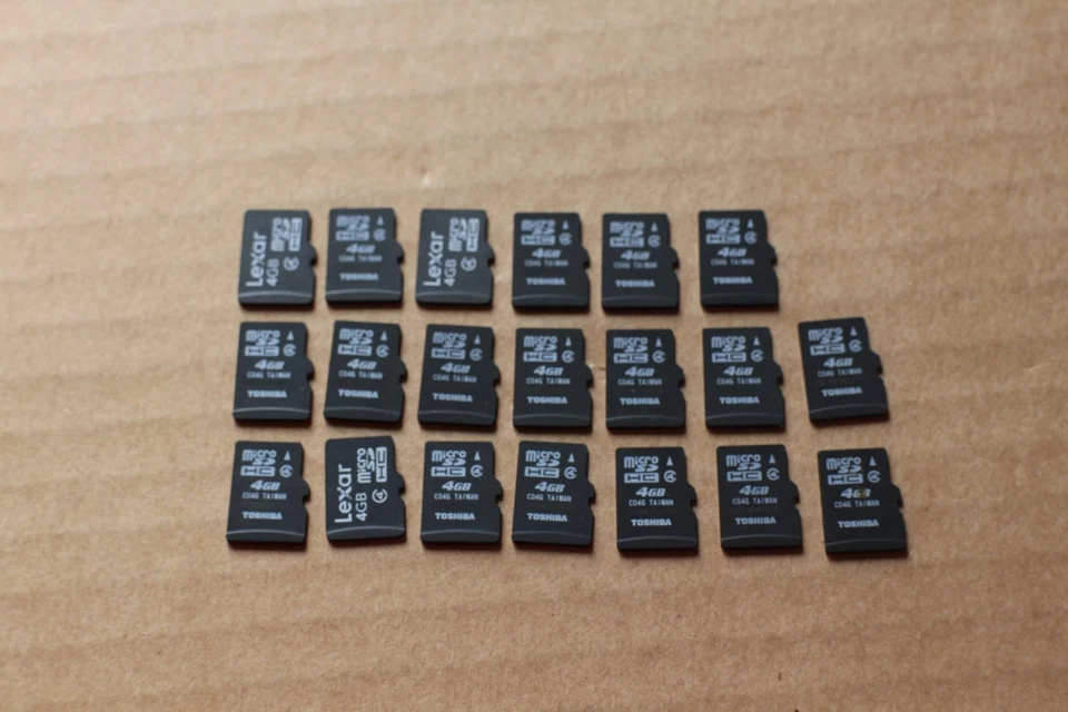 LOT 20 Micro SDHC Toshiba LEXAR Cards Carte Memoire 4GBx20 80GB Great Condition - Image 2 of 4