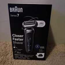 Braun - Series 7 Wet/Dry Electric Shaver with Smart Center - Gray