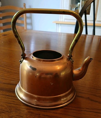 Vintage Small Copper Teapot Without Lid - Picture 2 of 4