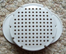  Pampered Chef White Can Strainer