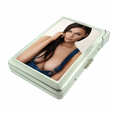 Finland Pin Up Girls D3 100's Size Cigarette Case with Built in Lighter Wallet