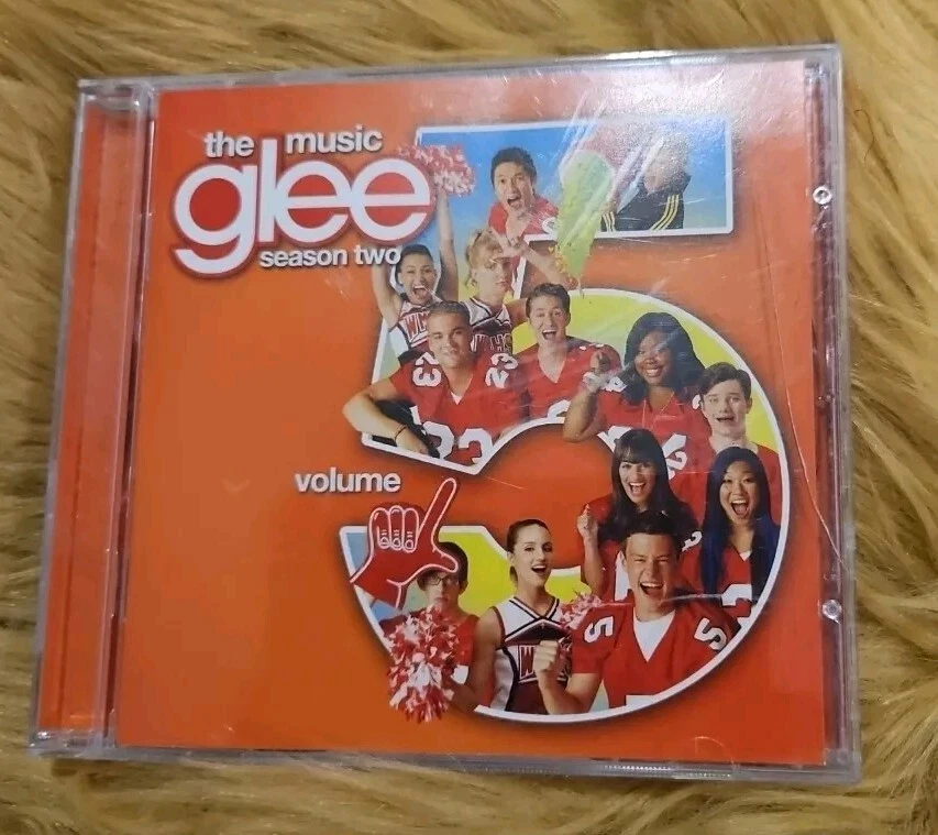 3 Glee Musical CD: Vol 5, The Wardrobe & The Power Of Madonna Foto 4 de 4