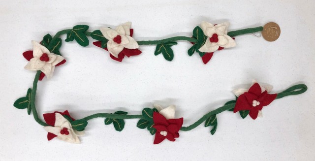 New Pottery Barn Wool Felt Poinsettia 6 Christmas Garland Decor 4